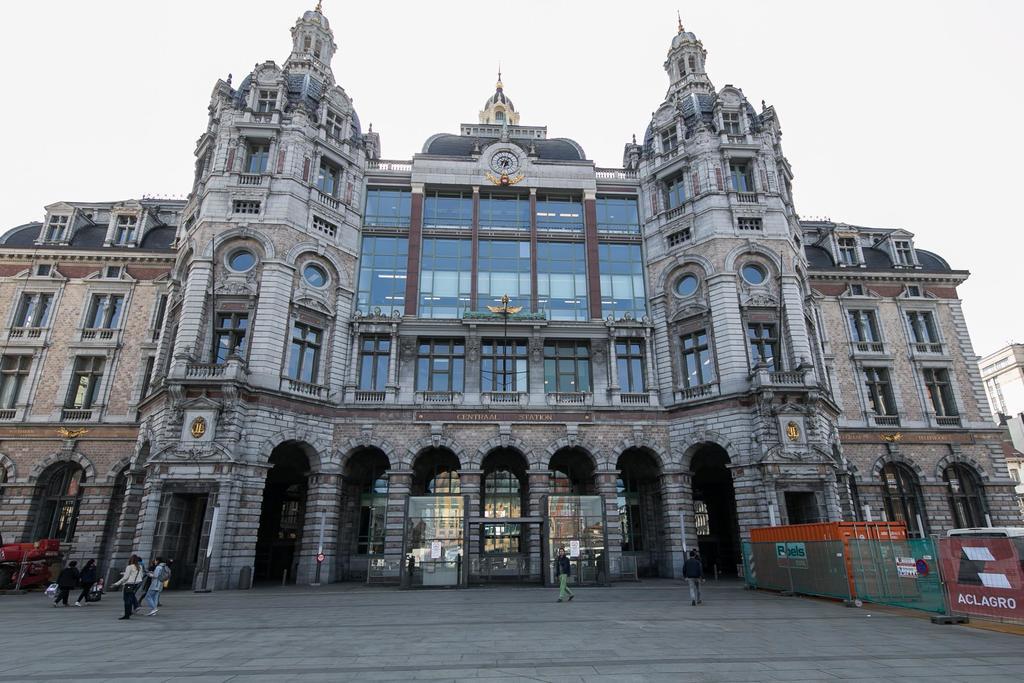 Renovated Apartment in Antwerp city center Buitenkant foto